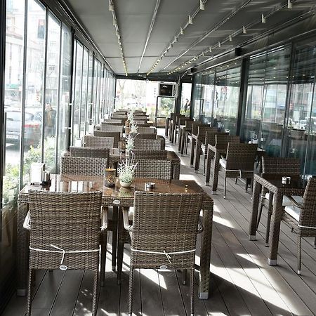 Atasehir Palace Hotel & Conference Istambul Extérieur photo