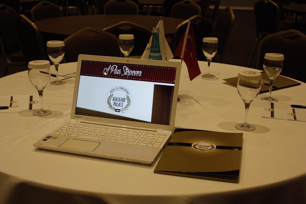 Atasehir Palace Hotel & Conference Istambul Extérieur photo