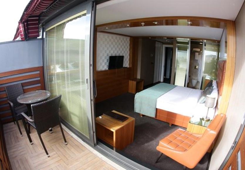 Atasehir Palace Hotel & Conference Istambul Extérieur photo
