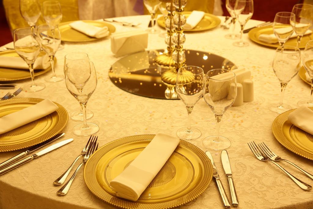 Atasehir Palace Hotel & Conference Istambul Extérieur photo