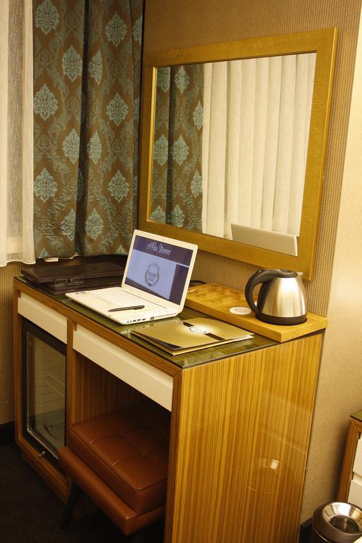 Atasehir Palace Hotel & Conference Istambul Extérieur photo