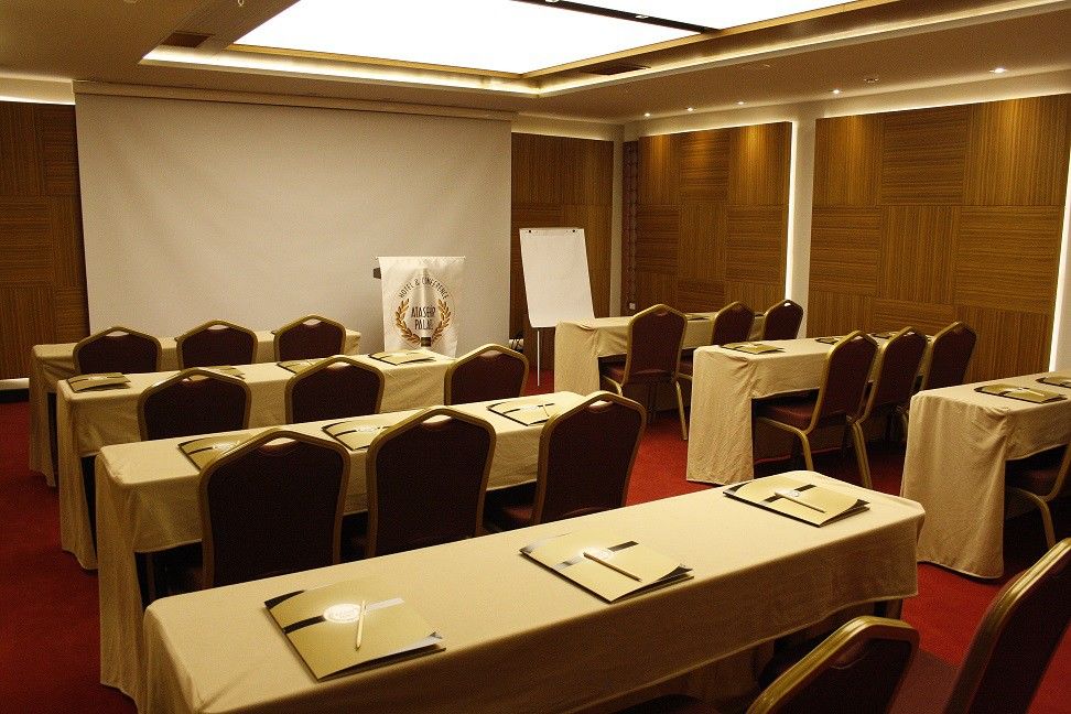 Atasehir Palace Hotel & Conference Istambul Extérieur photo
