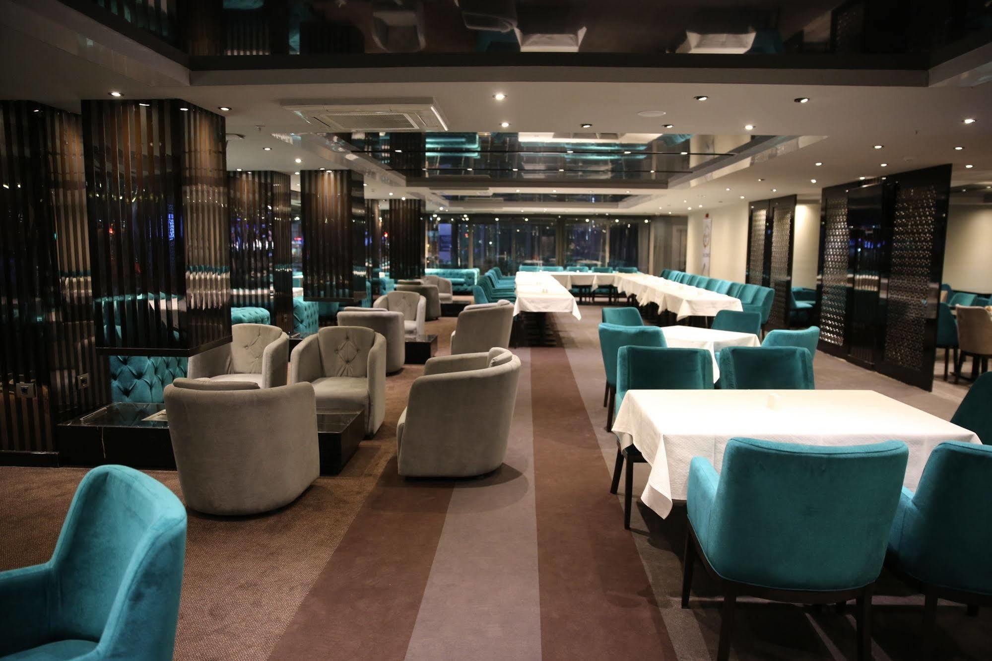 Atasehir Palace Hotel & Conference Istambul Extérieur photo